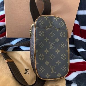 Louis Vuitton belt bag